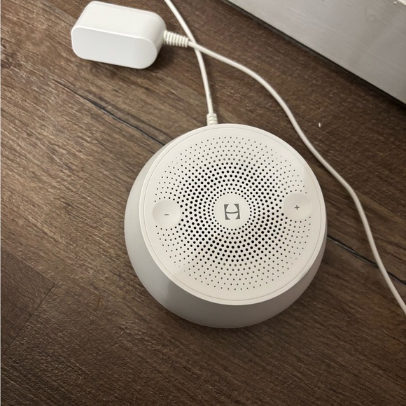 Hatch Rest Mini Sound Machine - Picture 2 of 3